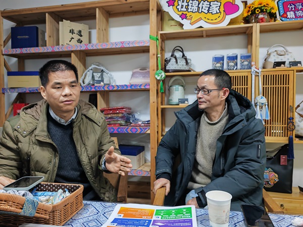 非遗传承与文旅融合迈出新步伐，非遗壮锦与情阳洞天旅游综合体共商文化创新性发展